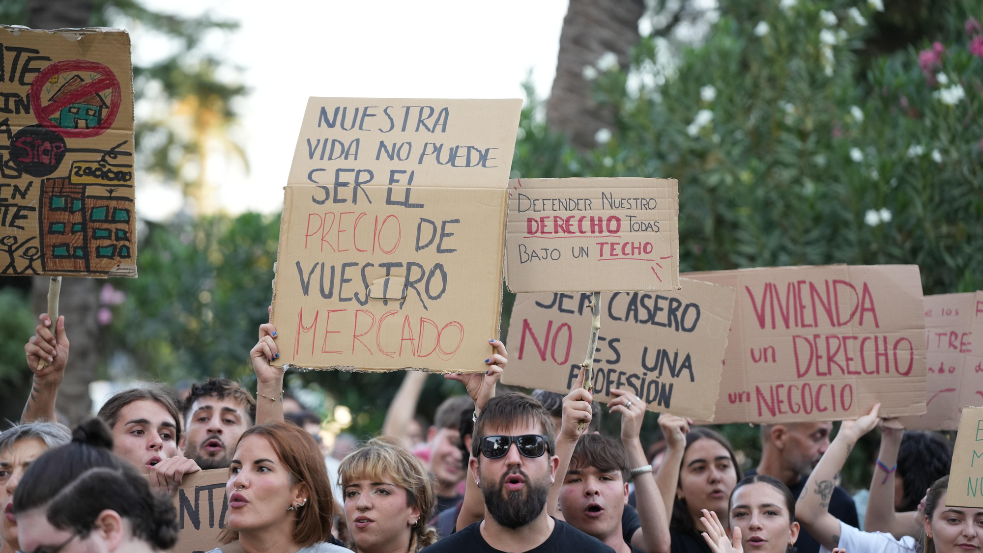 Concentración en Córdoba por la vivienda tras el desahucio de Maricarmen