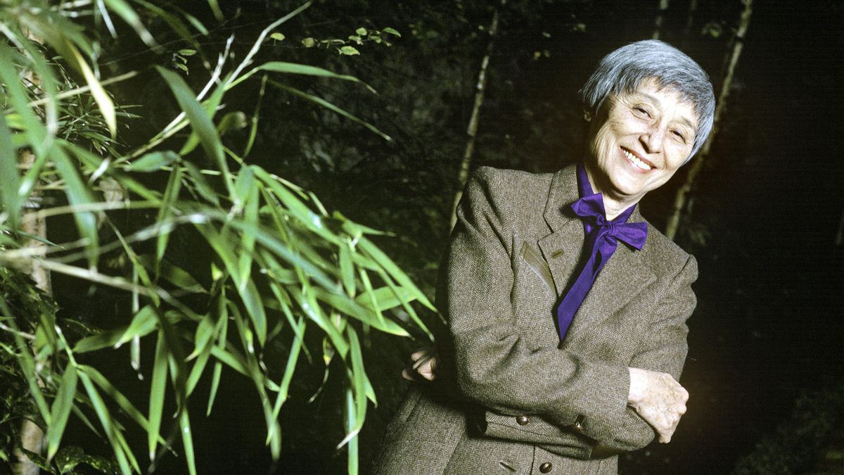 Mujeres y amantes en la Segunda Guerra Mundial: Han Suyin, la escritora pionera que dio voz a un ‘amor de invierno’