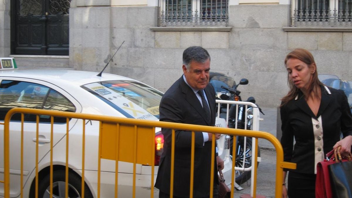 La Mesa del Congreso da luz verde a la tramitación del suplicatorio contra Viera, imputado por los ERE