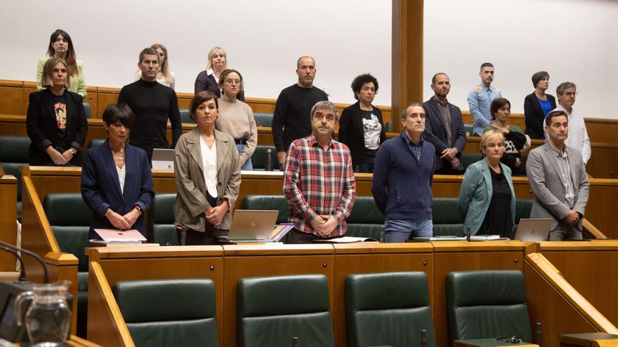 Maddalen Iriarte continuará unos meses más como portavoz de EH Bildu y jefa de la oposición en el Parlamento Vasco