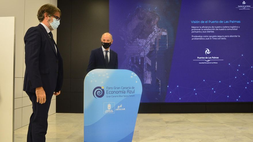 El socio-director de Prodevelop Pepe Ferri y el jefe de departamento de Informática y Nuevas Tecnologías de la Autoridad Portuaria de Las Palmas, Jesús Ramírez.