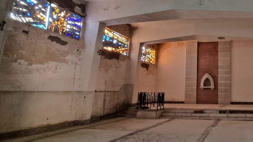 Interior de la iglesia de Pajares de la Rivera.