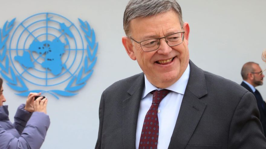 El presidente de la Generalitat Valenciana, Ximo Puig, ene la base de la ONU en Quart de Poblet.