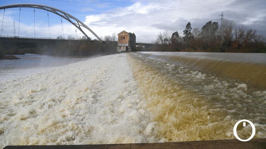 La lluvia resucita al Guadalquivir y mete en los embalses de Córdoba el agua que se bebe la ciudad en dos meses