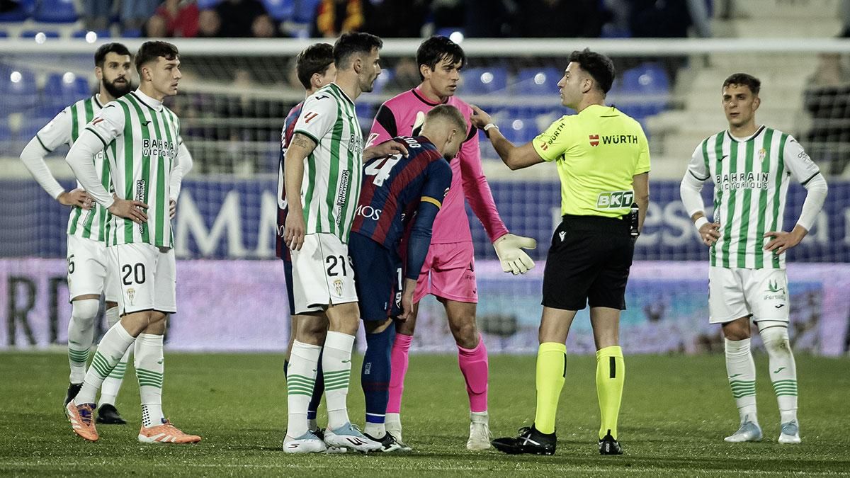 Las imágenes del SD Huesca - Córdoba CF