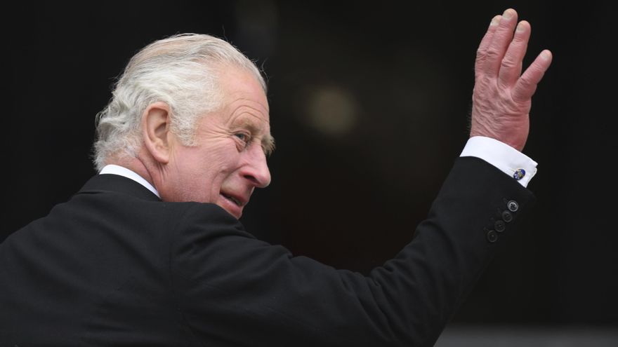 Las sombras de Carlos III: donaciones controvertidas, títulos dudosos y presiones a políticos