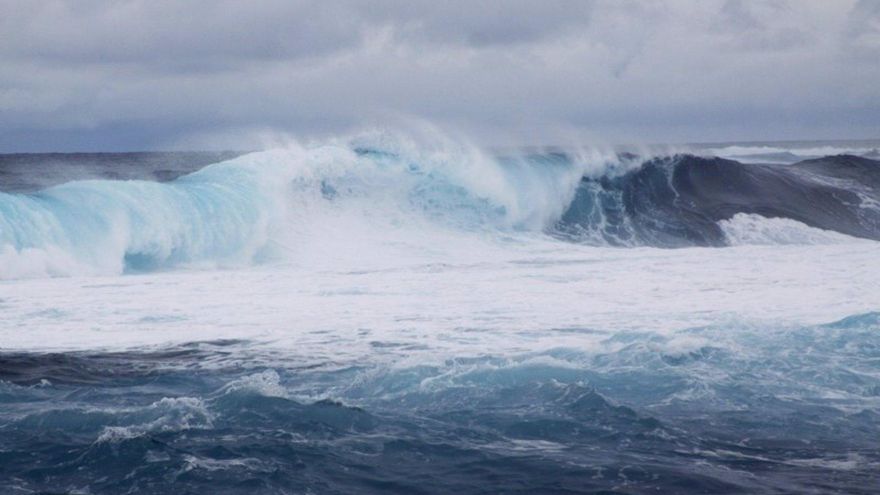 Prealerta en las costas de La Graciosa y Lanzarote por oleaje