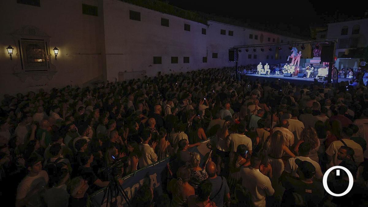 Concierto de El Pele en la plaza de Conde de Priego