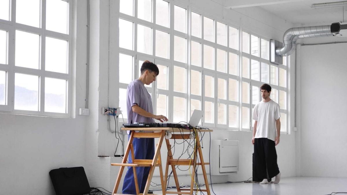 La performance 'Discursos Polifónicos' se representa el jueves en El Albéitar de León