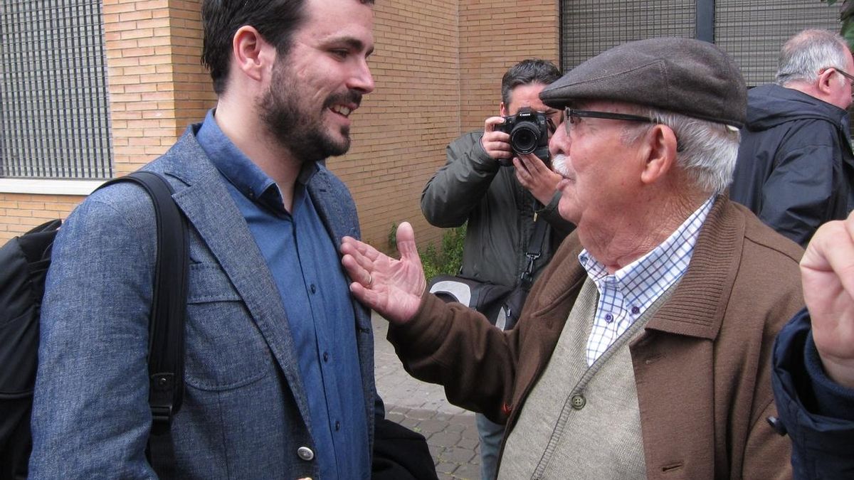 Garzón subraya que IU dirá un "no rotundo" a Podemos si pretende absorberlos ante unas elecciones anticipadas