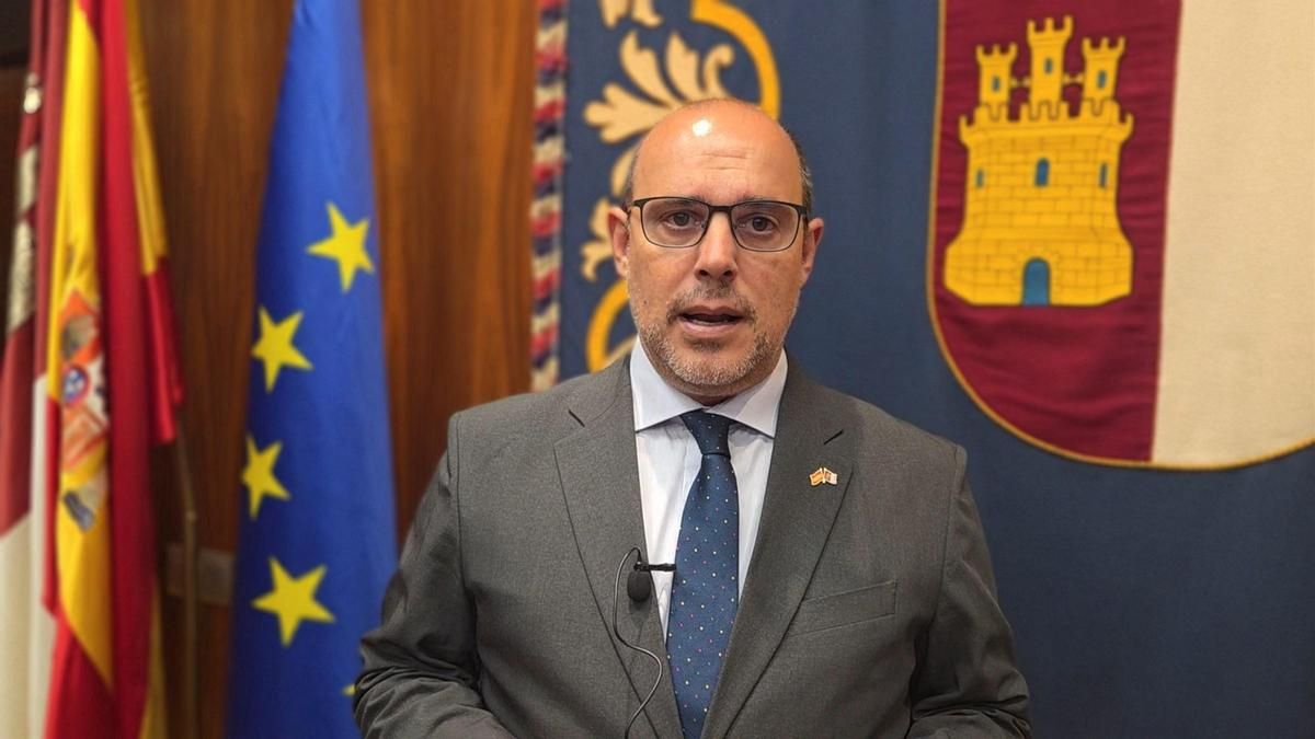 El presidente de las Cortes de Castilla-La Mancha pide al PP "reconsiderar" el bloqueo de la reforma del Estatuto