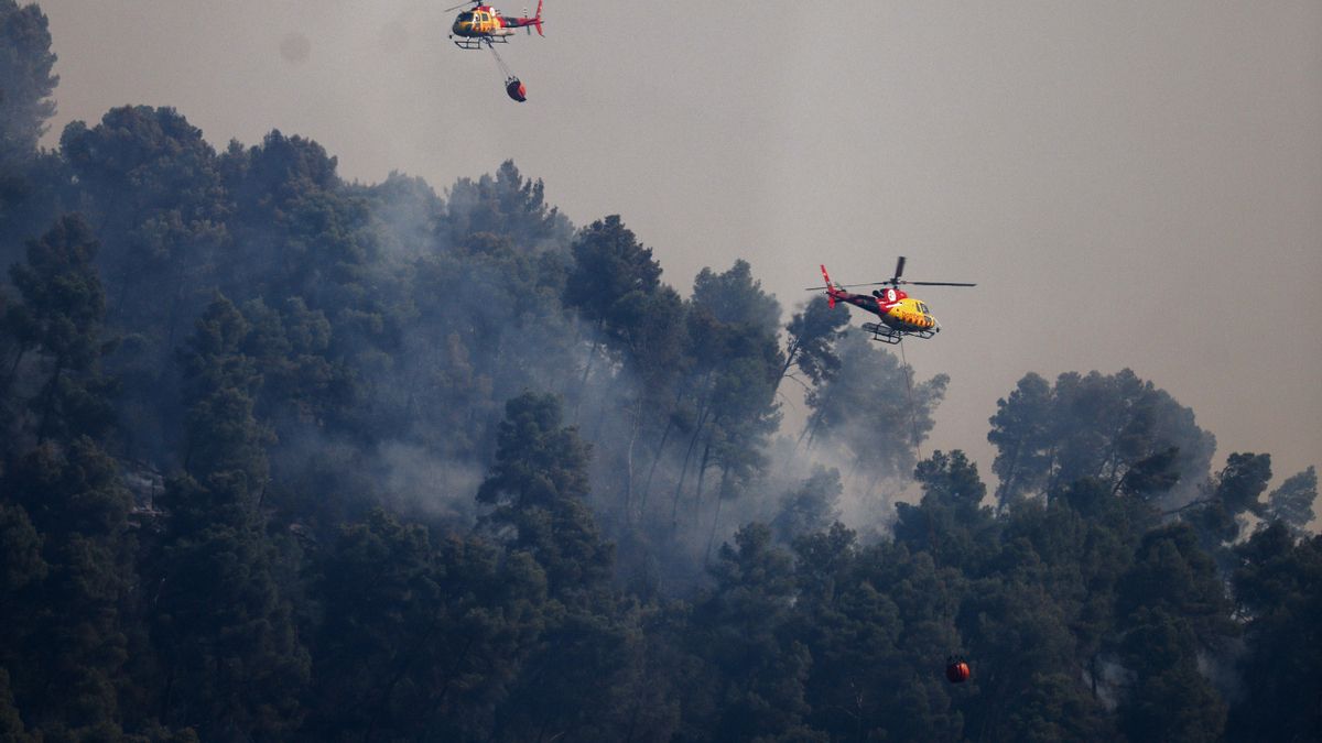 Última hora sobre los incendios en España: el fuego en Sentmenat preocupa en Catalunya tras controlar el de La Bisbal