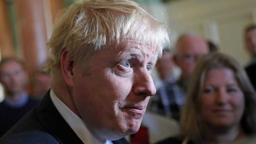 Johnson promete un sistema de inmigración similar al australiano