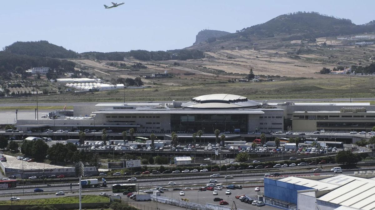Wizz Air estrena una nueva ruta nacional entre Tenerife Norte y Santiago de Compostela