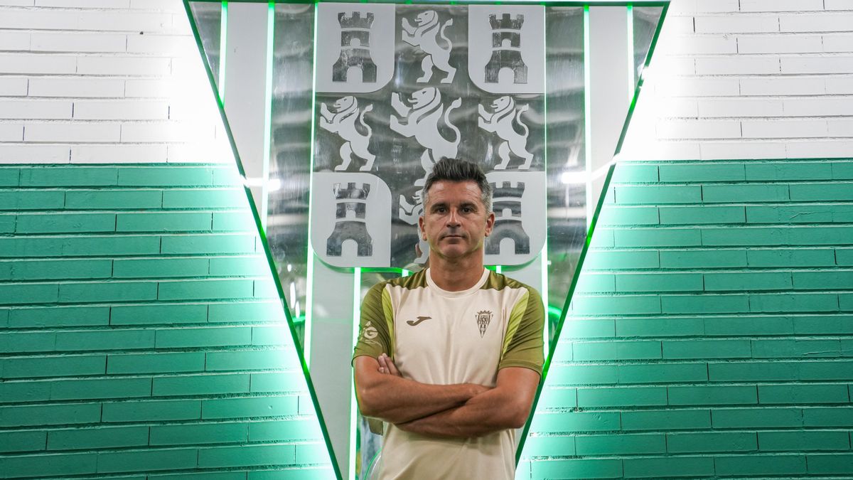 El entrenador del Córdoba CF, Iván Ania, en una entrevista para Cordópolis