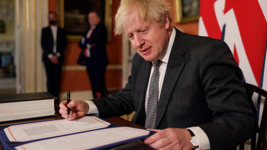 Reino Unido dice adiós de forma definitiva a la UE tras 47 años de convivencia y un acuerdo al límite