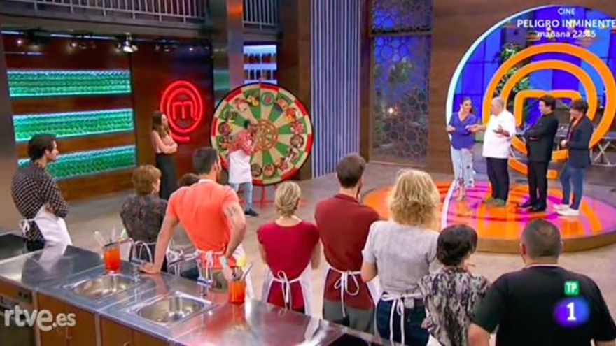 El Chef Abraham García frente a los aspirantes