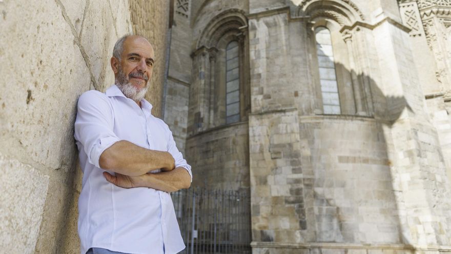 Un libro indaga en la obra de tres maestros escultores del románico silense en Aragón