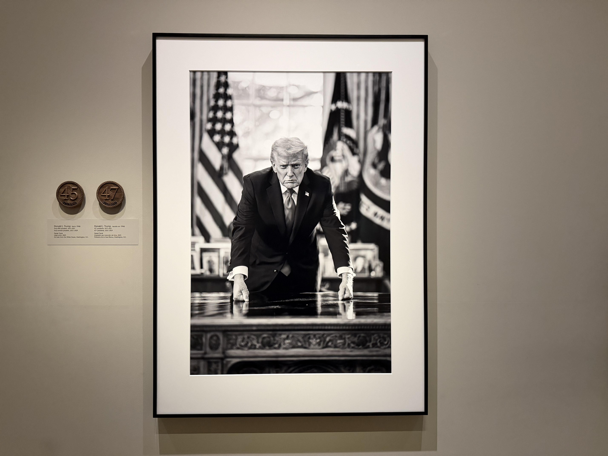 Retrato de Trump en la National Portrait Gallery.