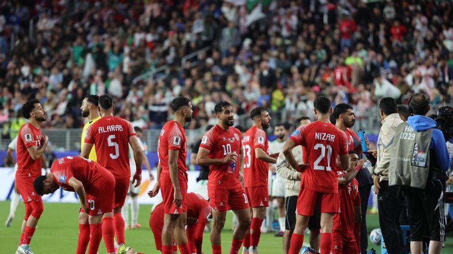 La fase de grupos del Mundial: partidos más allá del umbral de seguridad, retrasos y fans hospitalizados