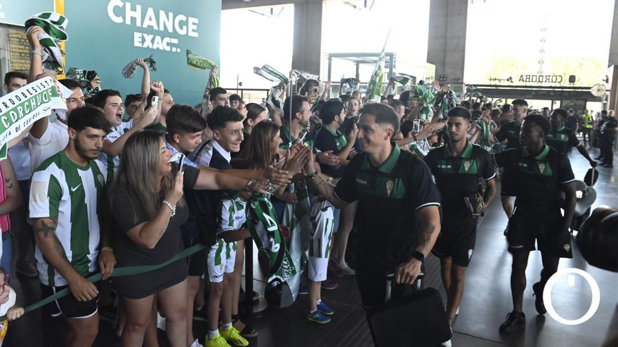 El cordobesismo despide a los suyos antes de partir hacia Barcelona