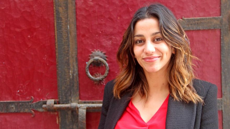 Sukaina Fares, la activista marroquí que ayuda a las jóvenes a emanciparse de su entorno religioso, sale del anonimato