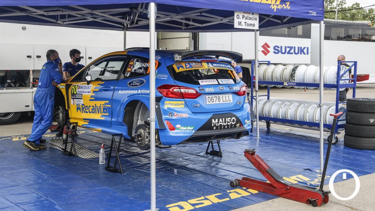 Parque cerrado del XXXVIII Rallye Sierra Morena