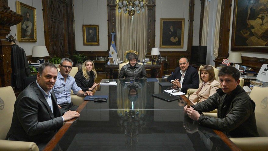 El relanzamiento imposible: Milei estrenó mesa política en un gobierno que funciona como olla a presión