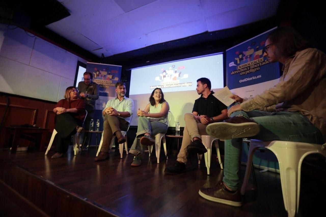 Imagen de la segunda mesa redonda del encuentro 'Democracia: derechos y libertades en peligro', organizado por elDiario.es