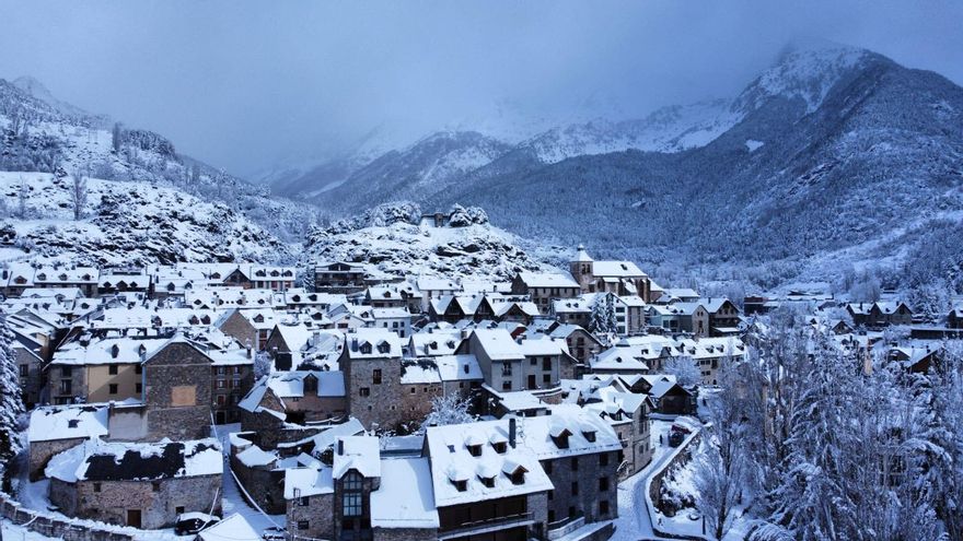 Chimenea y manta: siete sitios acogedores para desconectar este invierno