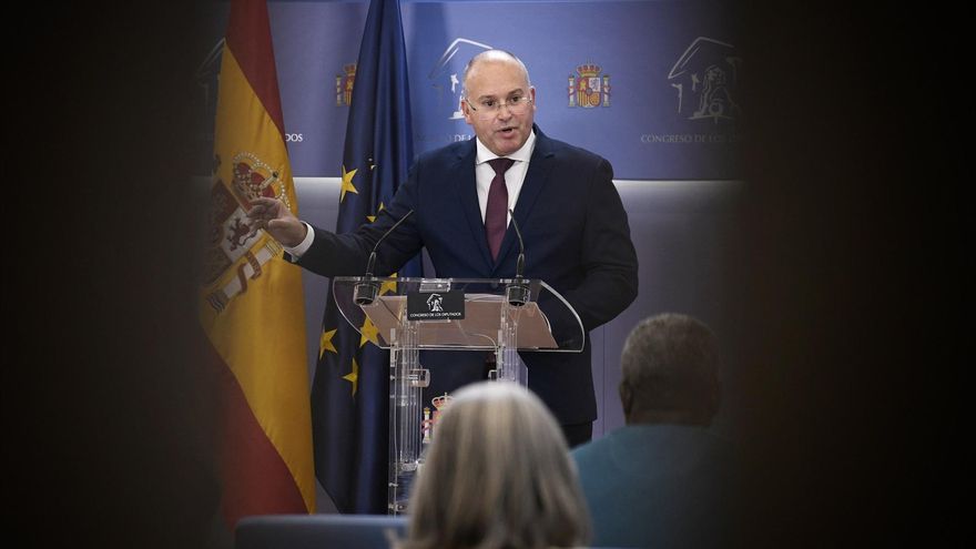 El diputado del PP en el Congreso, Miguel Tellado, durante una rueda de prensa anterior a la reunión de la Junta de Portavoces.