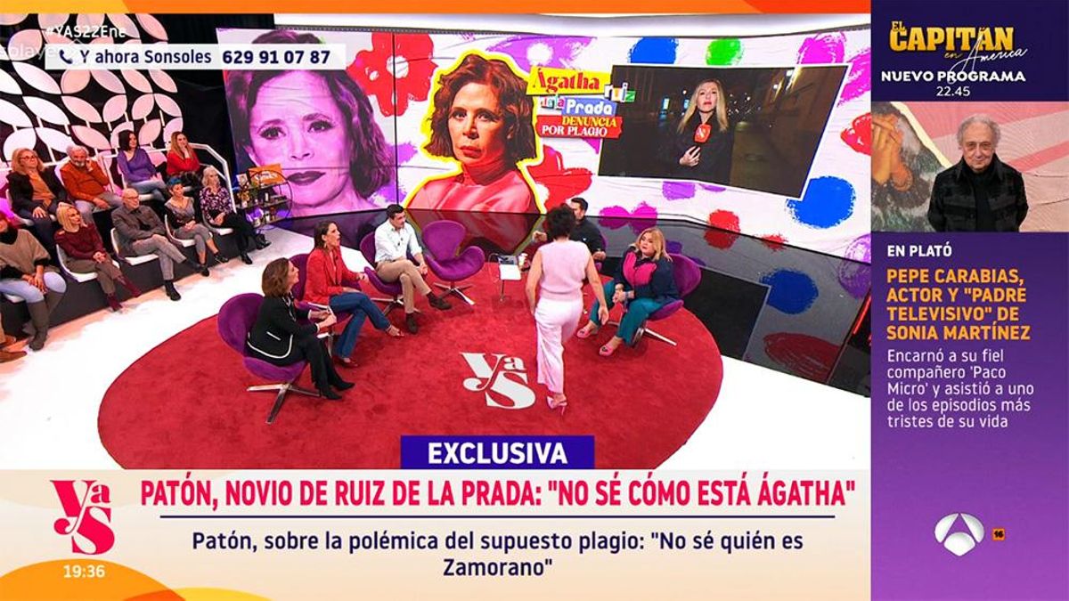 Sonsoles Ónega, volviendo a su sitio tras irse unos instantes