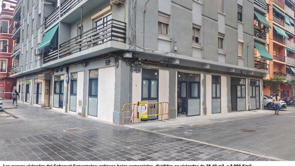 Bajos comerciales reconvertidos en viviendas.