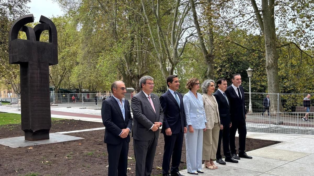 'Elogio del hierro III', de Eduardo Chillida, vuelve a Bilbao de la mano de BBVA y el Museo de Bellas Artes