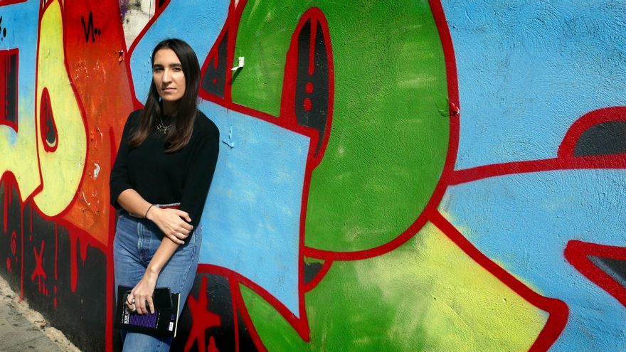 Martínez plantea en 'Desde la trinchera' una serie de batallas diarias que libran las mujeres. / Jesús Císcar