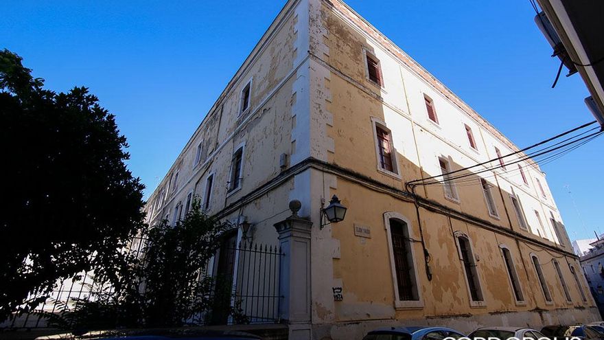 La UCO suspende el estudio de viabilidad para ampliar Filosofía en el antiguo cuartel de la Trinidad