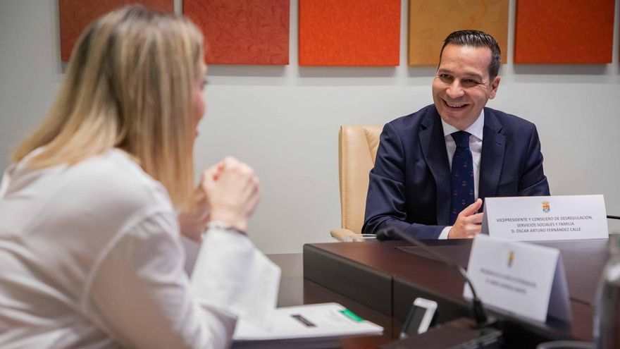 Los primeros presupuestos de PP y Vox en Extremadura elevan el gasto en 200 millones respecto al proyecto fallido de 2025