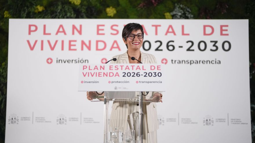 Rodríguez explica en el Congreso su plan de vivienda que no gusta a la izquierda ni al PP