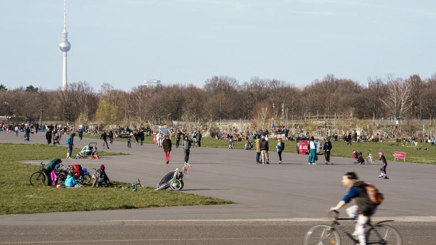 Tempelhof, el aeropuerto abandonado berlinés que desafía al coronavirus