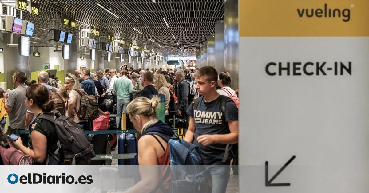 Trabajadores ‘quemados’ en el aeropuerto de Gran Canaria: “Vas a contrarreloj siempre y haces la labor de dos o de tres”