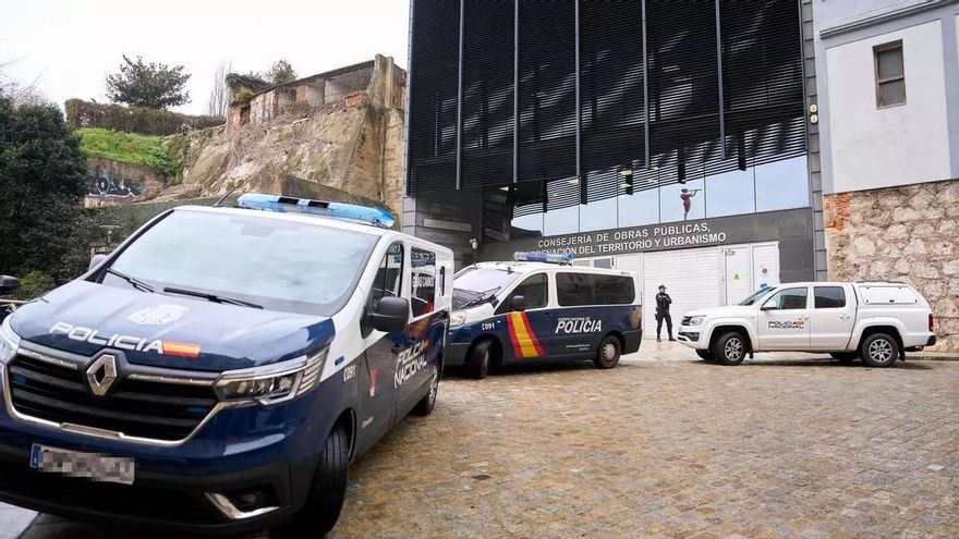 Un juez abre una pieza separada de la trama de Obras Públicas de Cantabria por fraude en contratación pública y cohecho