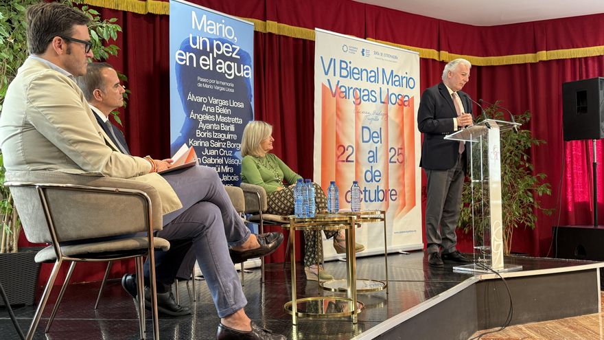 Autores, periodistas y artistas arroparán en Extremadura la VI Bienal de Novela 'Mario Vargas Llosa'