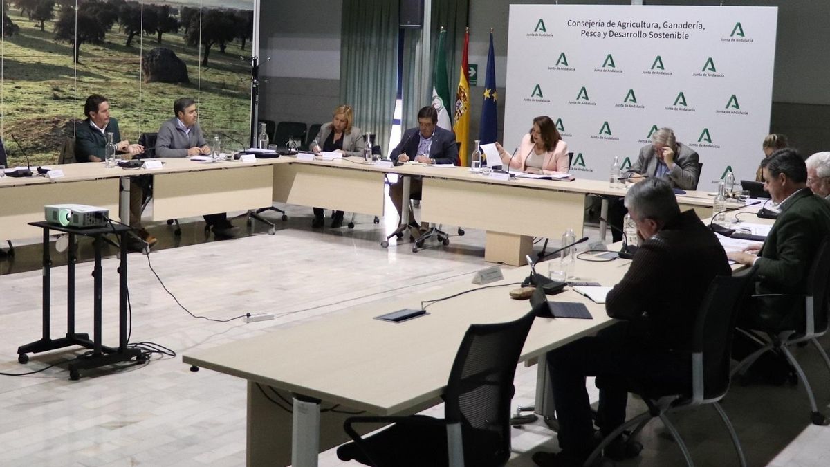 Reunión de la Mesa de Interlocución Agraria de Andalucía en una imagen de archivo