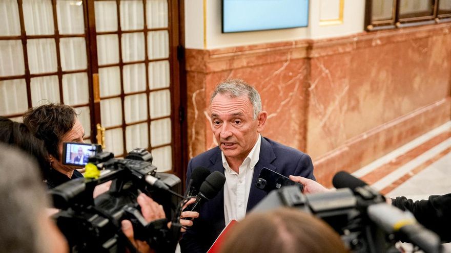 El portavoz de Justicia de Sumar, Enrique Santiago, promotor de la enmienda
