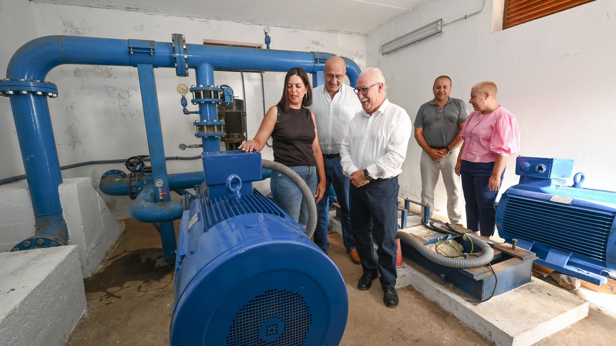 Representantes del Cabildo, ayuntamientos y empresas.