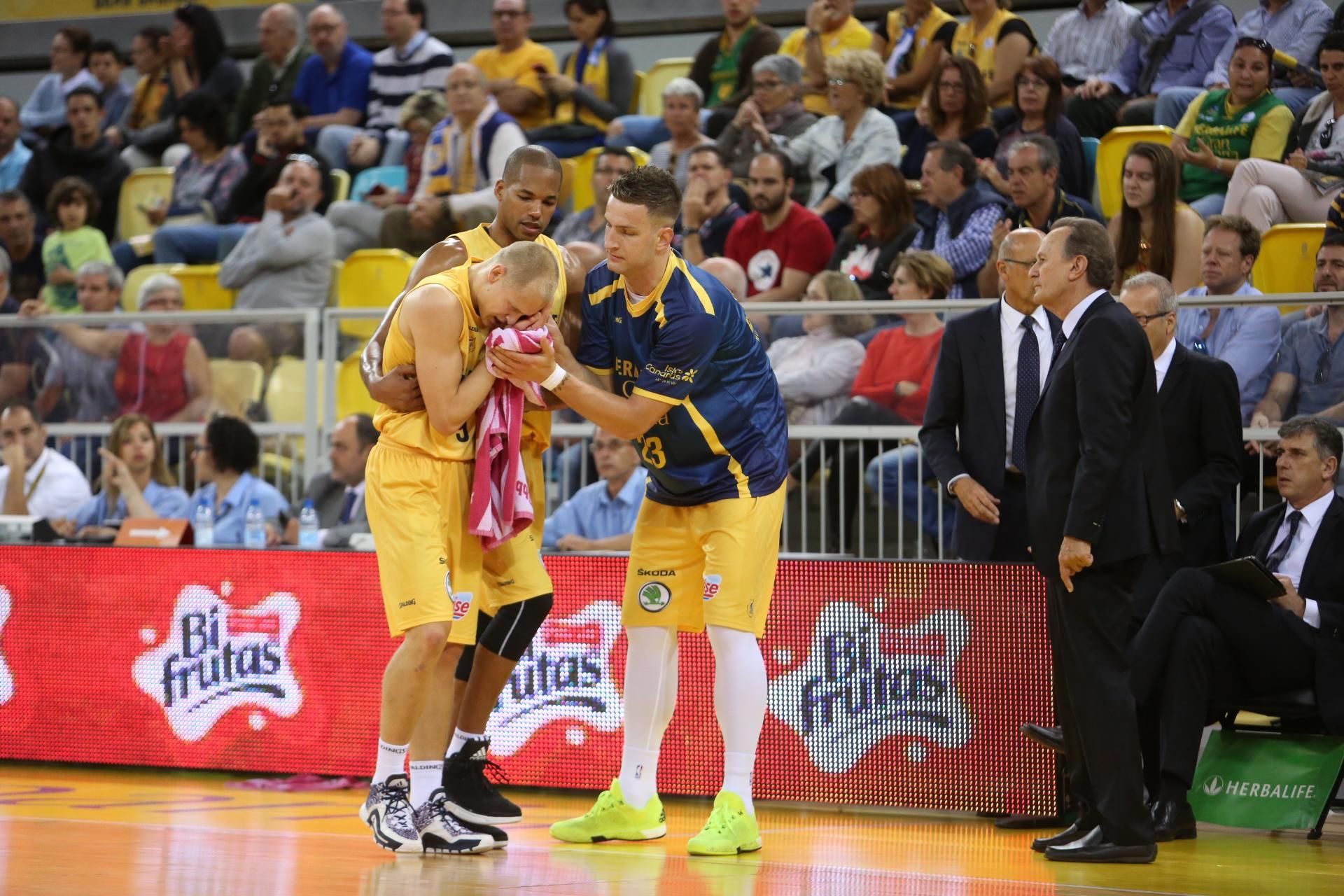 Imágenes del partido entre el Herbalife Gran Canaria y el Morabanc Andorra. (Alejandro Ramos).