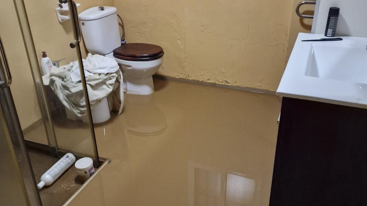 Casa inundada en la Cañada Real Soriana