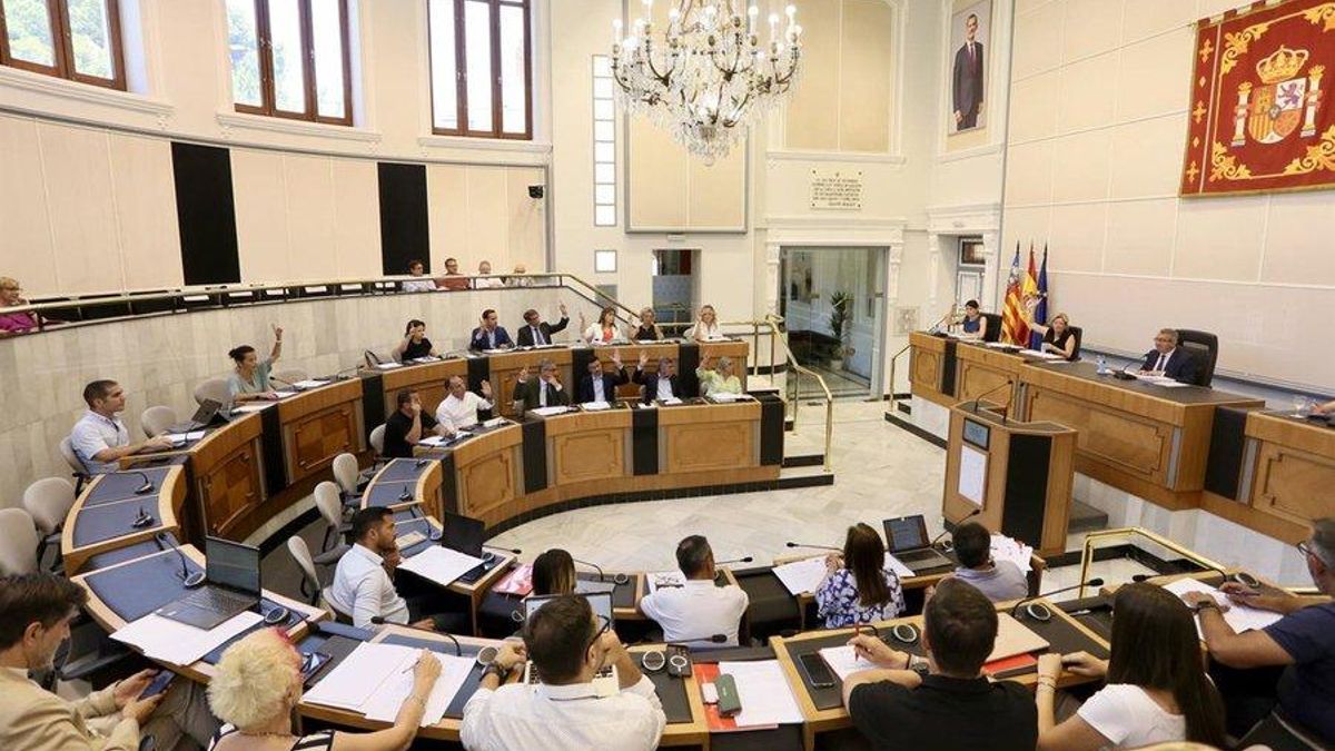 Pleno de la Diputación de Alicante del mes de julio.