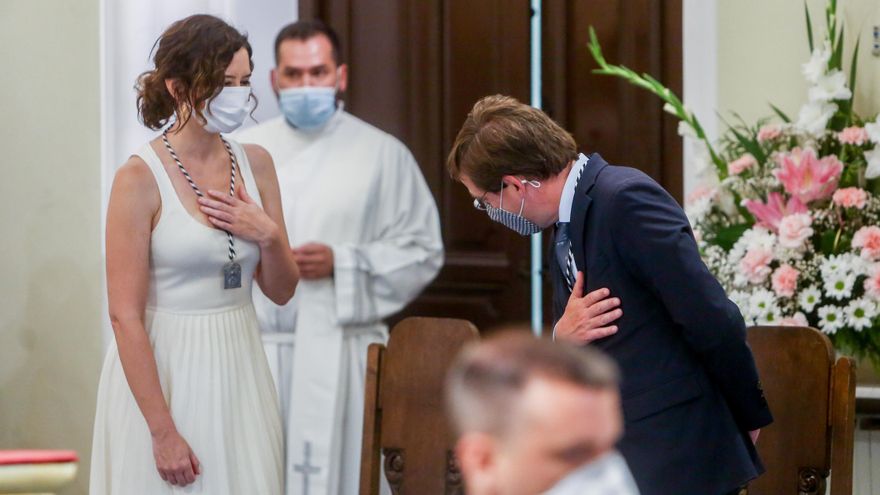 Díaz Ayuso y Almeida en la misa por la festividad de la Virgen de la Paloma el 15 de agosto.