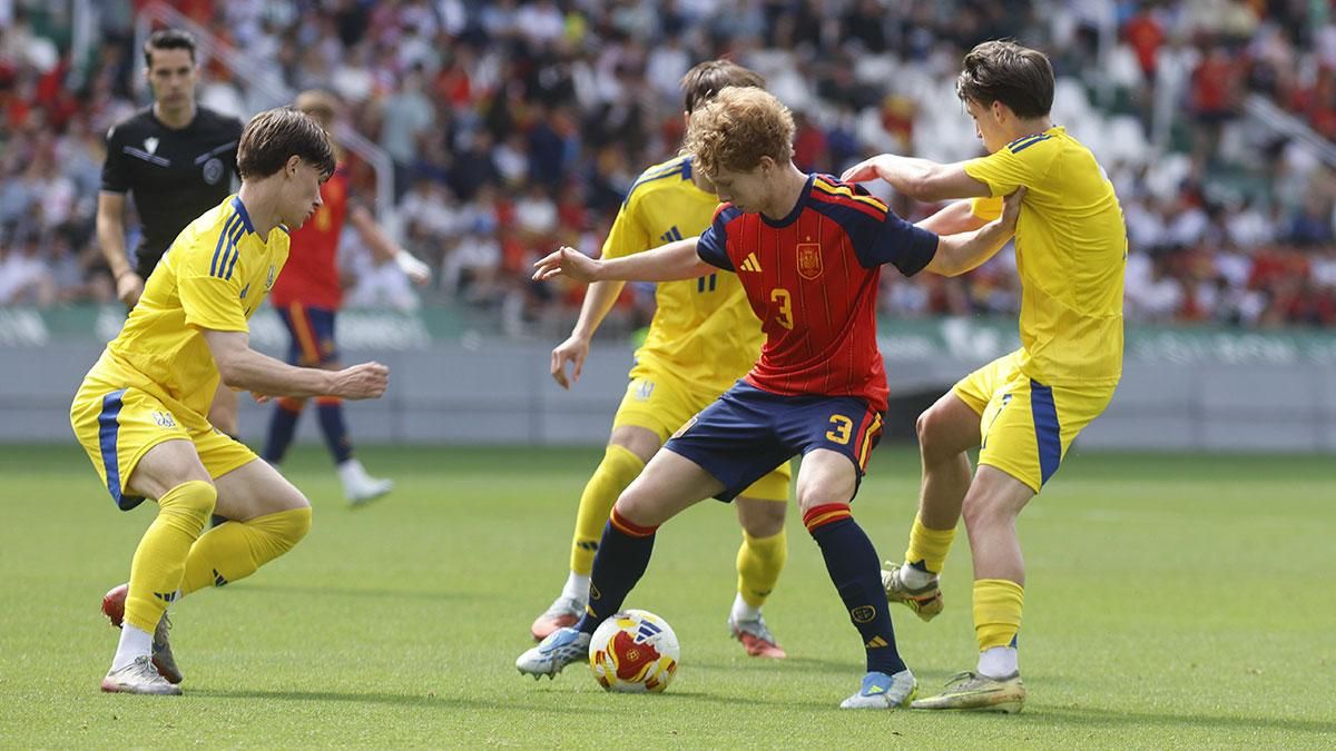 Las imágenes del partido España - Ucrania Sub 17 en El Arcángel